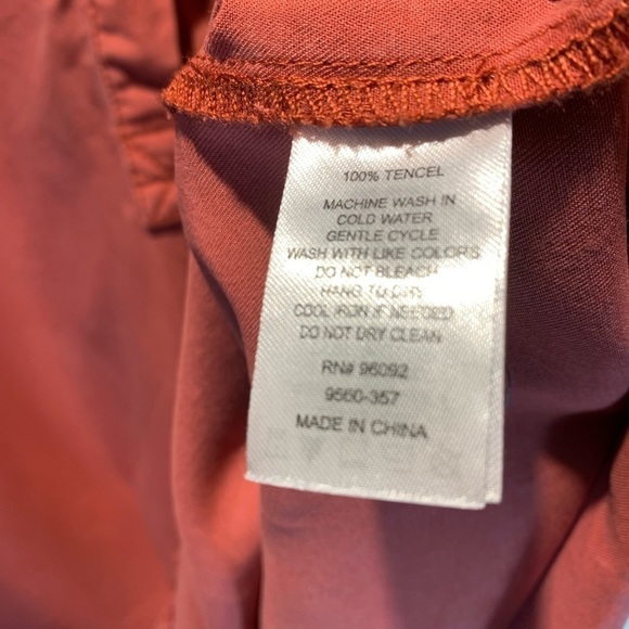 dalia Tencel Short Sleeve Shirt Blouse Rusty coral Raw Hems Sz M Feminine Top - Picture 5 of 8